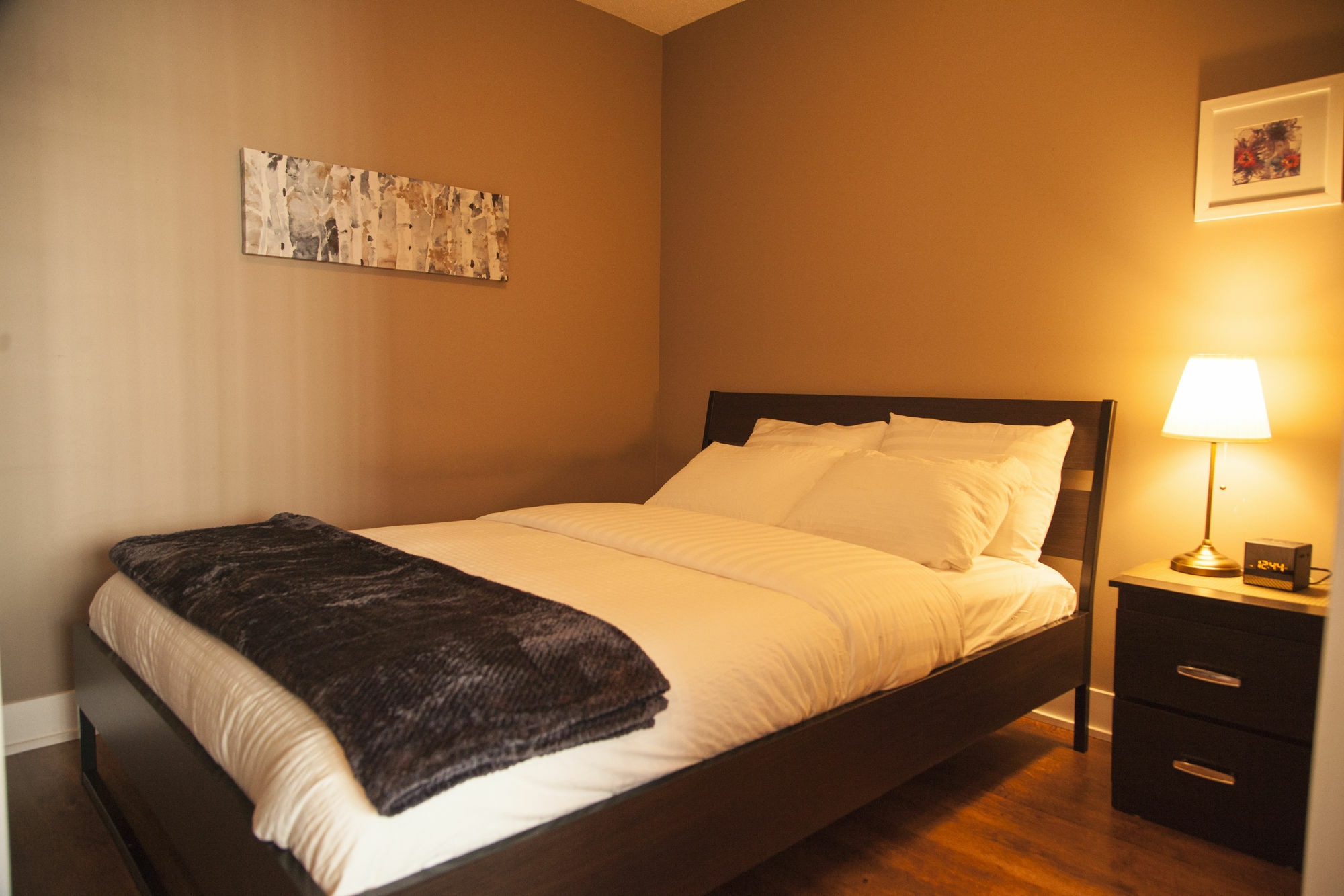 Red Maple Suites - Blue Jays Way Toronto Exterior photo